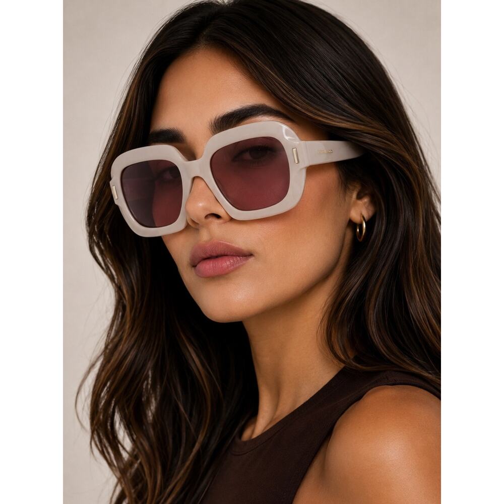 New Salvatore Ferragamo SF2068SE 259 Women's Beige Square Sunglasses